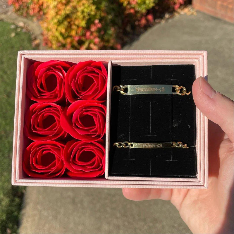 Conjunto Pulseiras Casal Com Nomes - Loja Golden Memories